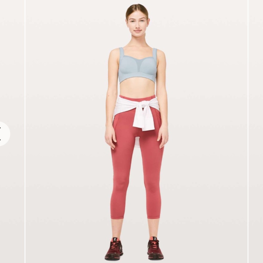 EUC Lululemon Time to Sweat crop - Picture 9 of 13